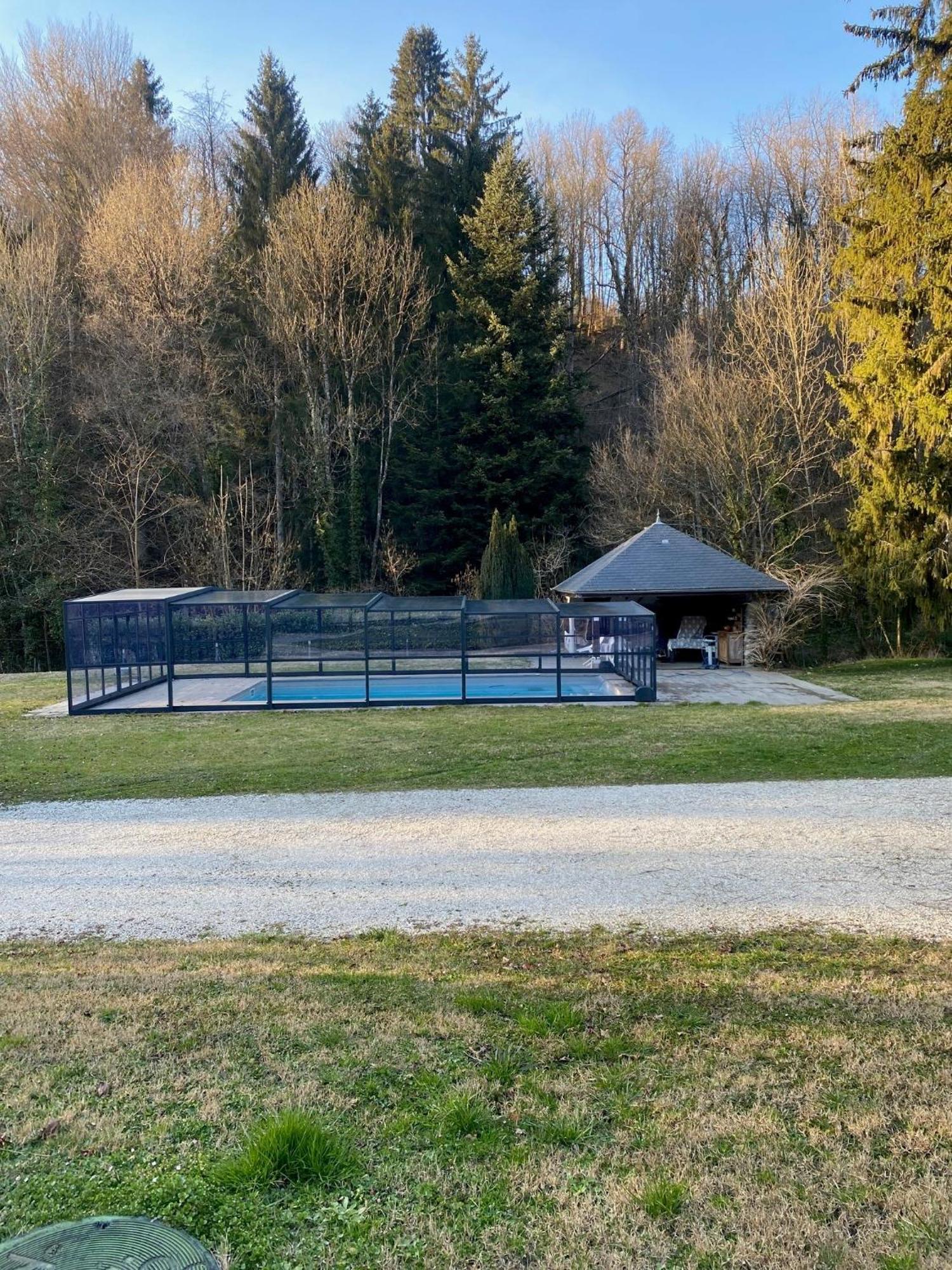 Le Clos Du Tulipier La Chapelle-du-Bard Extérieur photo